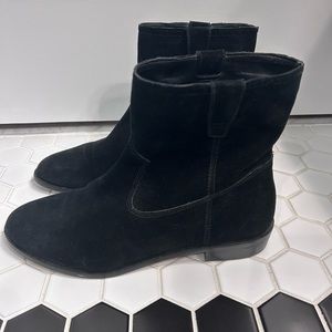 REBECCA MINKOFF BLACK SUEDE ANKLE BOOTS